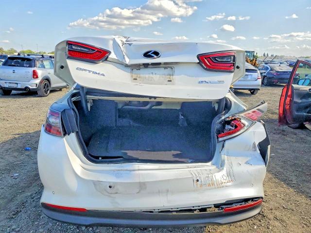 2016 Kia Optima მანქანა იყიდება აუქციონზე, vin: KNAGN4ADXG5092379, აუქციონის ნომერი: 51374366