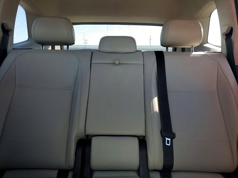 48679556 :رقم المزاد ، 3VV2B7AX4JM153424 vin ، 2018 Volkswagen Tiguan مزاد بيع