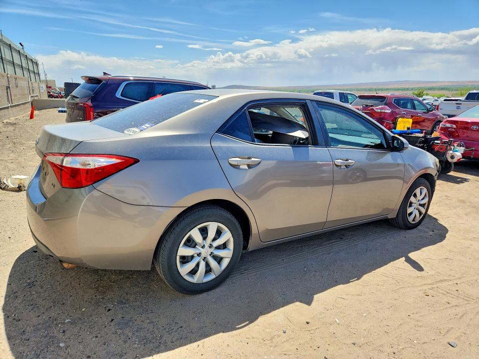 50328806 :رقم المزاد ، 5YFBURHE2FP220529 vin ، 2015 Toyota Corolla مزاد بيع