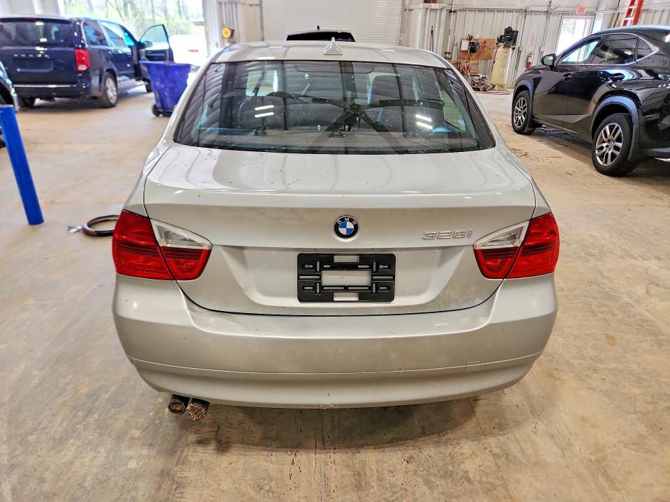 51144376 :رقم المزاد ، WBAVA33537KX77022 vin ، 2007 Bmw 328 مزاد بيع