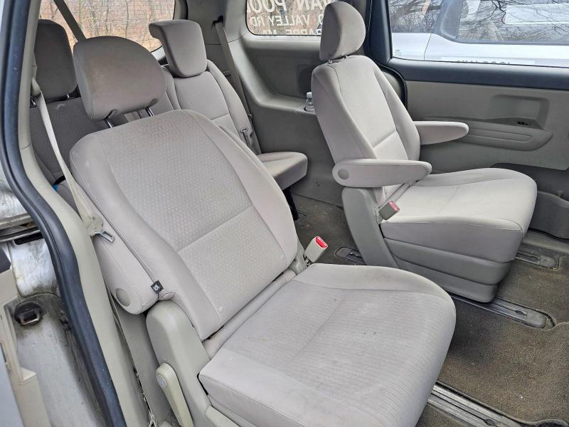48683466 :رقم المزاد ، KNDMA5C17J6400720 vin ، 2018 Kia Sedona مزاد بيع