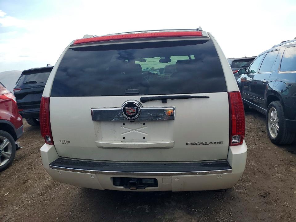 47450116 :رقم المزاد ، 1GYFK63808R202329 vin ، 2008 Cadillac Escalade مزاد بيع