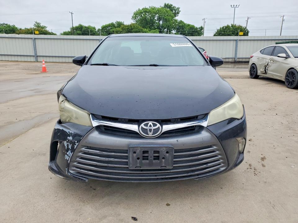 51886666 :رقم المزاد ، 4T4BF1FK8FR478546 vin ، 2015 Toyota Camry مزاد بيع