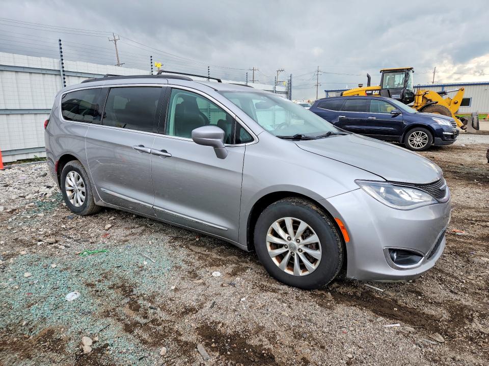 Продажа на аукционе авто 2017 Chrysler Pacifica, vin: 2C4RC1BG8HR540227, номер лота: 51876736