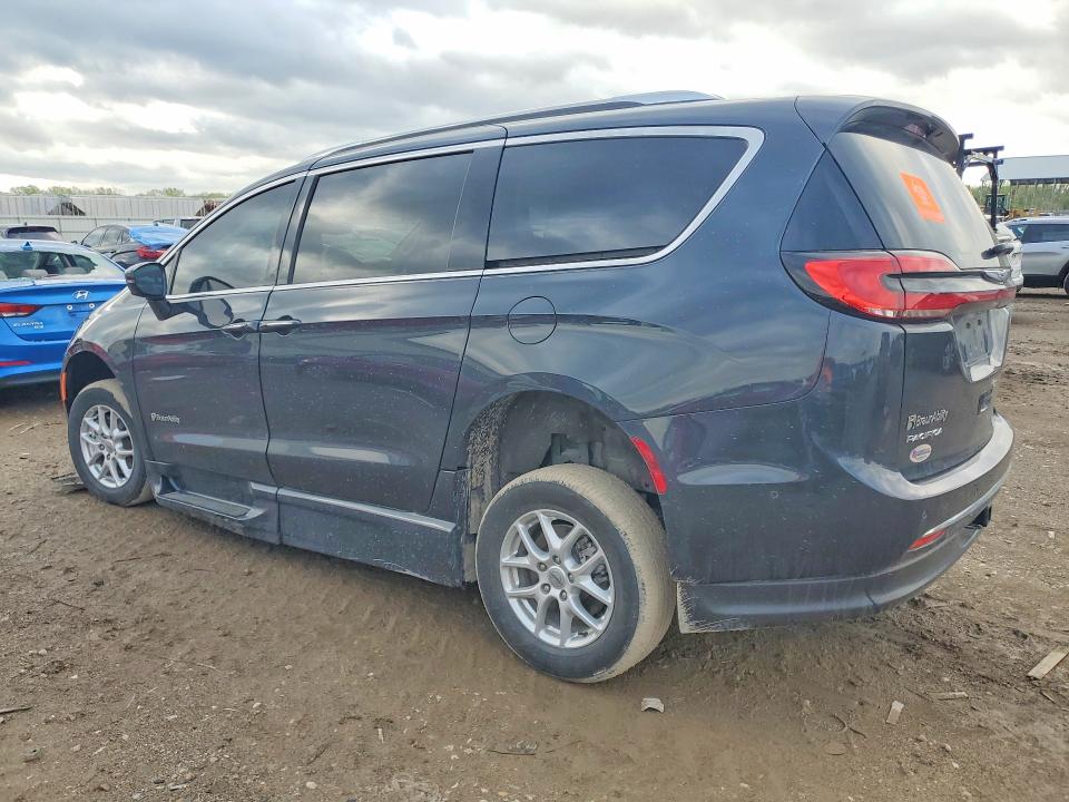 49625056 :رقم المزاد ، 2C4RC1BG3MR588213 vin ، 2021 Chrysler Pacifica مزاد بيع