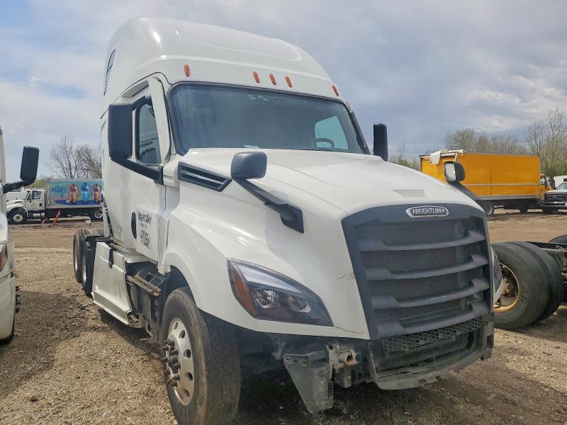49597876 :رقم المزاد ، 3AKJHHDR2NSNJ5458 vin ، 2022 Freigliner Cascadia 126 مزاد بيع