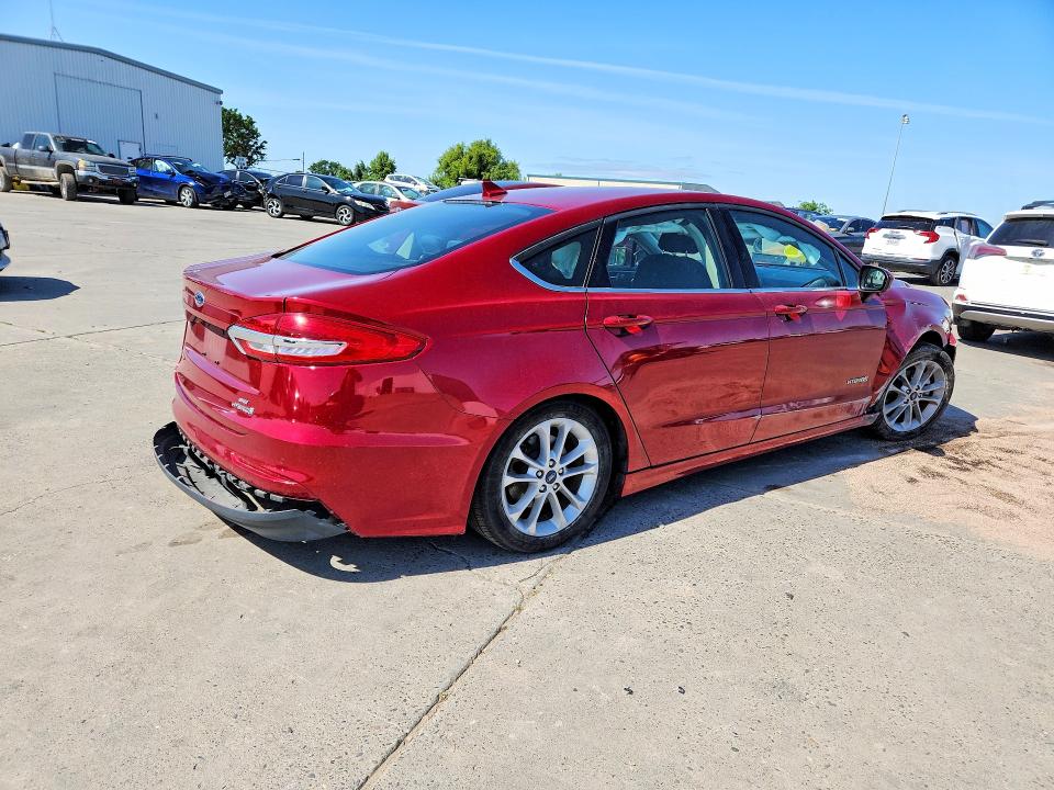 2019 Ford Fusion მანქანა იყიდება აუქციონზე, vin: 3FA6P0LU3KR222545, აუქციონის ნომერი: 49906706