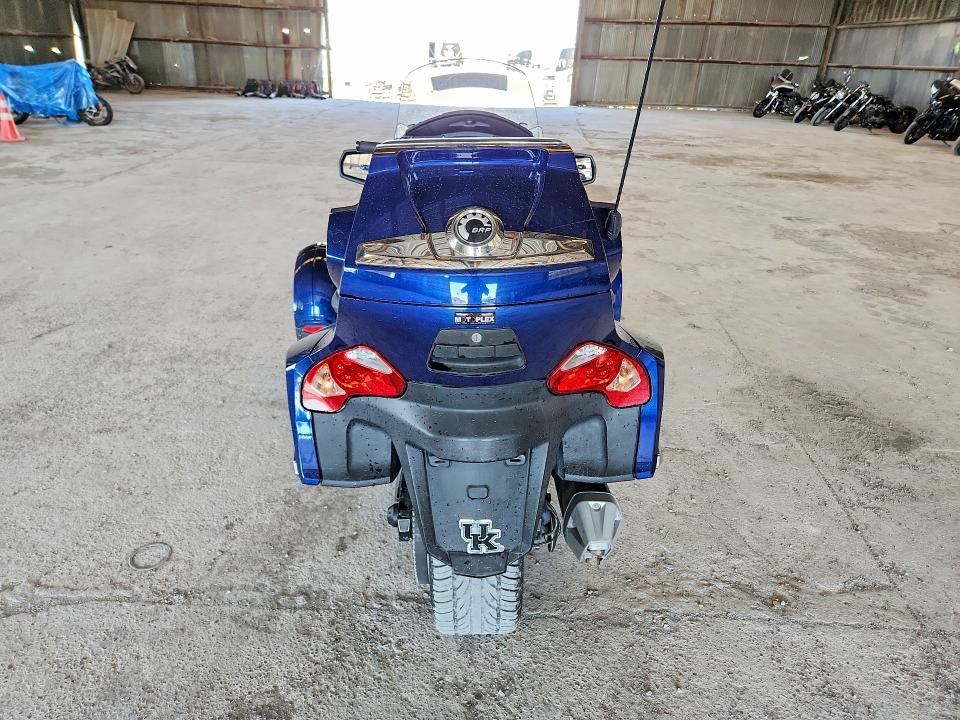 Продажа на аукционе авто 2010 Can-am Spyder Roadster, vin: 2BXJBKC19AV000463, номер лота: 50426416