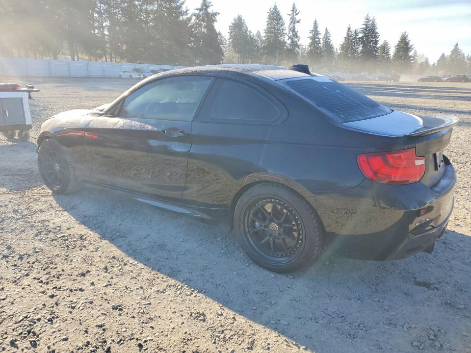 48864446 :رقم المزاد ، WBA1J7C51FV358170 vin ، 2015 Bmw M235i مزاد بيع