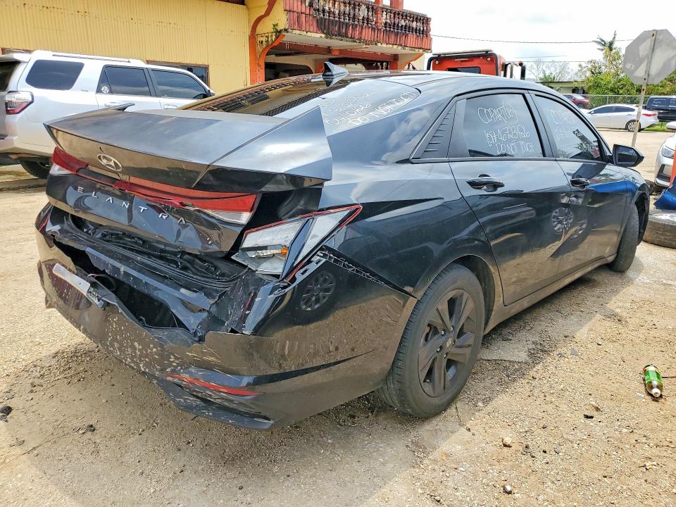 2022 Hyundai Elantra მანქანა იყიდება აუქციონზე, vin: KMHLM4AG3NU241695, აუქციონის ნომერი: 46723426