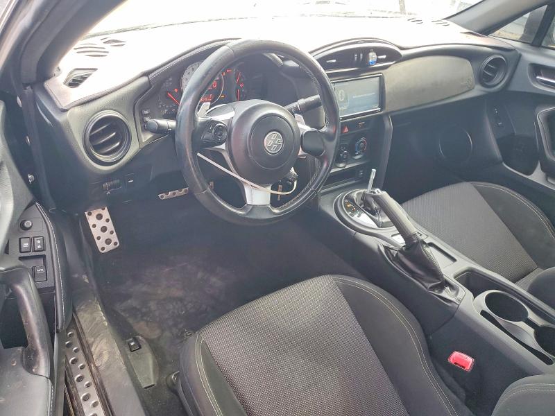 48321666 :رقم المزاد ، JF1ZNAA16H8703787 vin ، 2017 Toyota 86 مزاد بيع