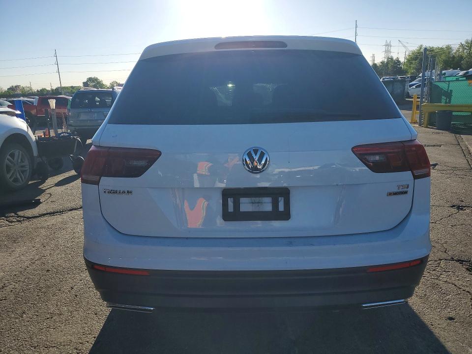 Продаж на аукціоні авто 2018 Volkswagen Tiguan, vin: 3VV0B7AX5JM028455, номер лоту: 50688326