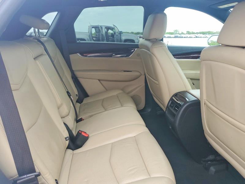 49426316 :رقم المزاد ، 1GYKNFRS3JZ186657 vin ، 2018 Cadillac Xt5 مزاد بيع