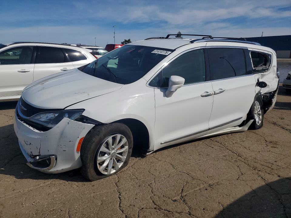 51414176 :رقم المزاد ، 2C4RC1BG3KR539803 vin ، 2019 Chrysler Pacifica مزاد بيع