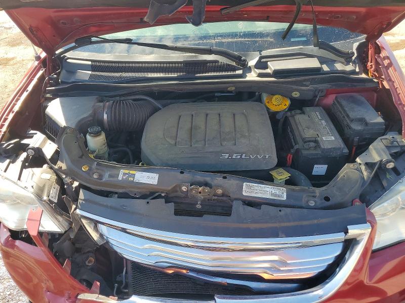 50324646 :رقم المزاد ، 2C4RC1BG1FR561031 vin ، 2015 Chrysler Town & Country مزاد بيع