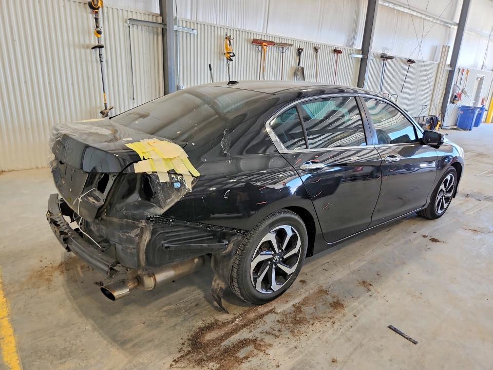 Продажа на аукционе авто 2017 Honda Accord, vin: 1HGCR2F01HA129913, номер лота: 49784156
