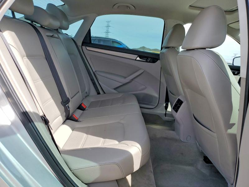 48672156 :رقم المزاد ، 1VWBN7A30EC069446 vin ، 2014 Volkswagen Passat مزاد بيع