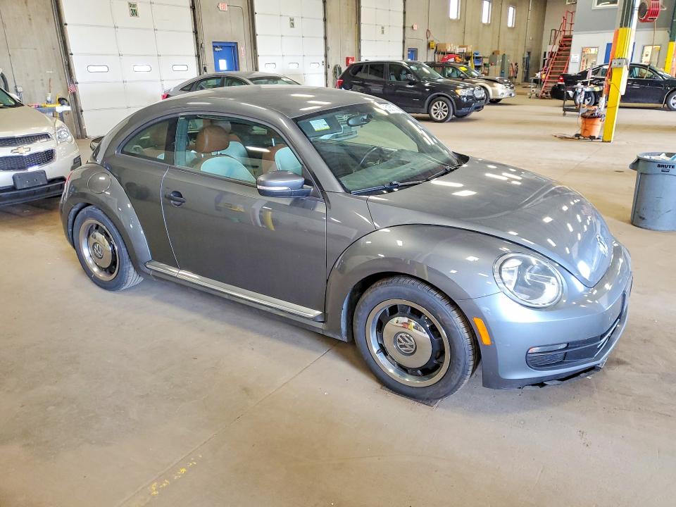 Продажа на аукционе авто 2016 Volkswagen Beetle, vin: 3VWF17AT5GM637625, номер лота: 51331636