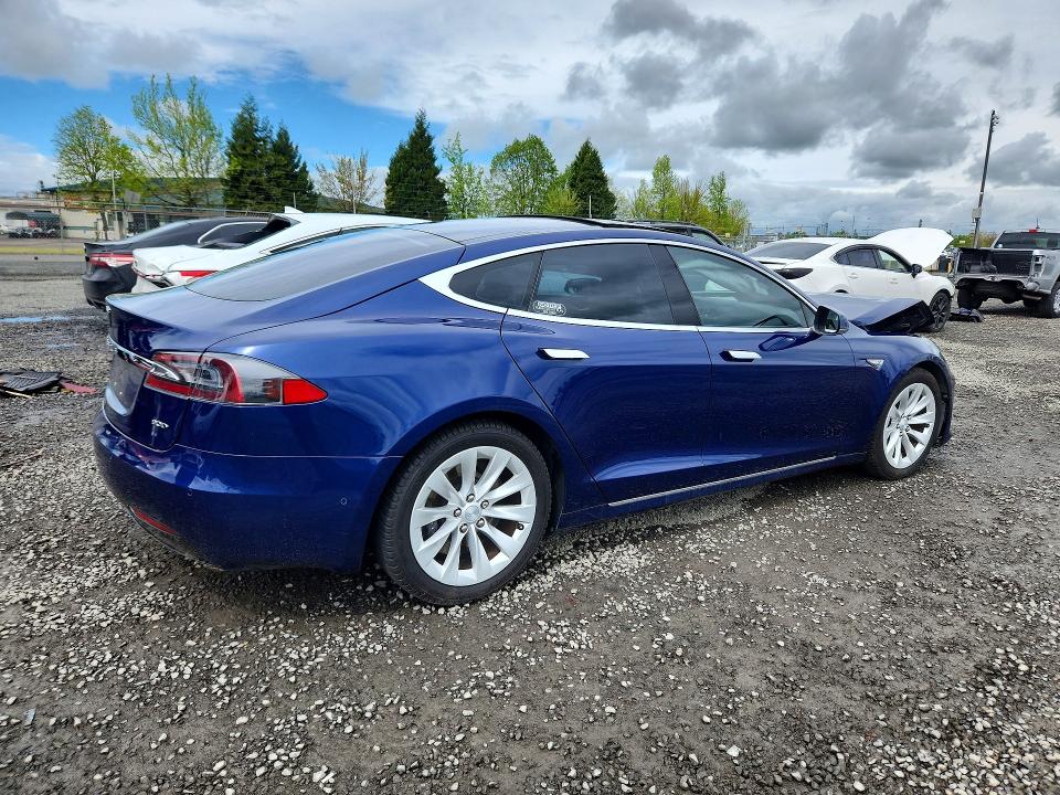 50670686 :رقم المزاد ، 5YJSA1E29GF147547 vin ، 2016 Tesla Model S مزاد بيع