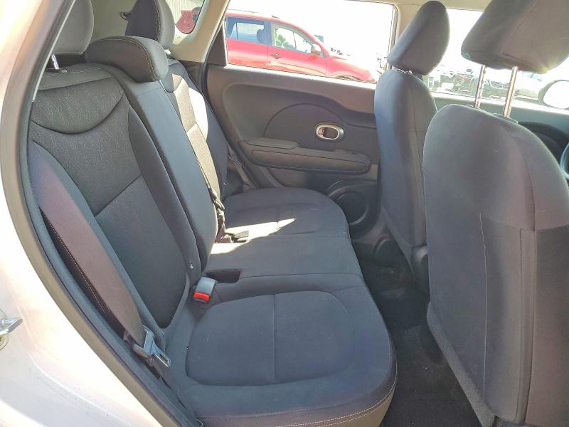 51552306 :رقم المزاد ، KNDJN2A28F7153811 vin ، 2015 Kia Soul مزاد بيع