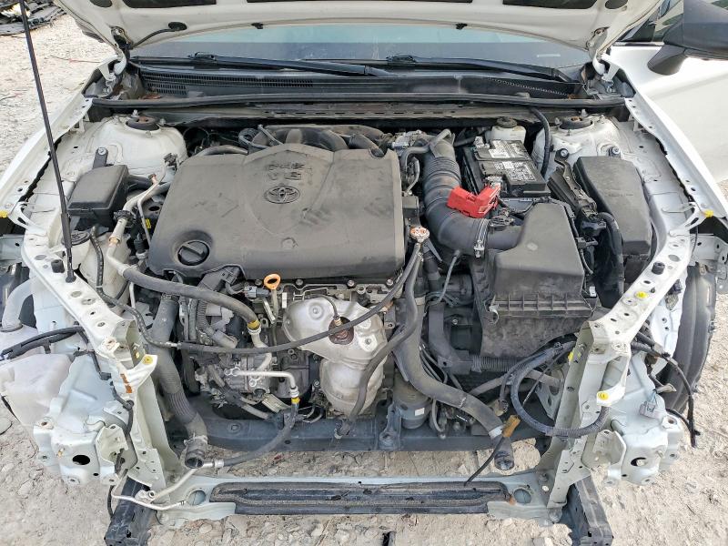 51305156 :رقم المزاد ، 4T1KZ1AK3MU047537 vin ، 2021 Toyota Camry مزاد بيع