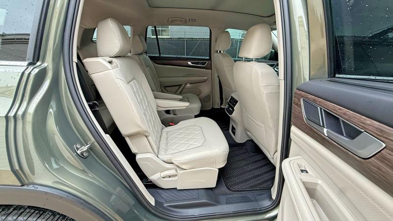 2025 Volkswagen Atlas მანქანა იყიდება აუქციონზე, vin: 1V2FR2CA3SC556366, აუქციონის ნომერი: 52222986