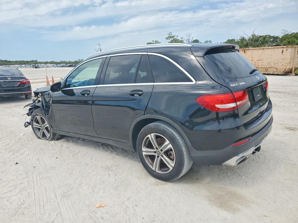 51945636 :رقم المزاد ، WDC0G4JB5JV024926 vin ، 2018 Mercedes-benz Glc مزاد بيع