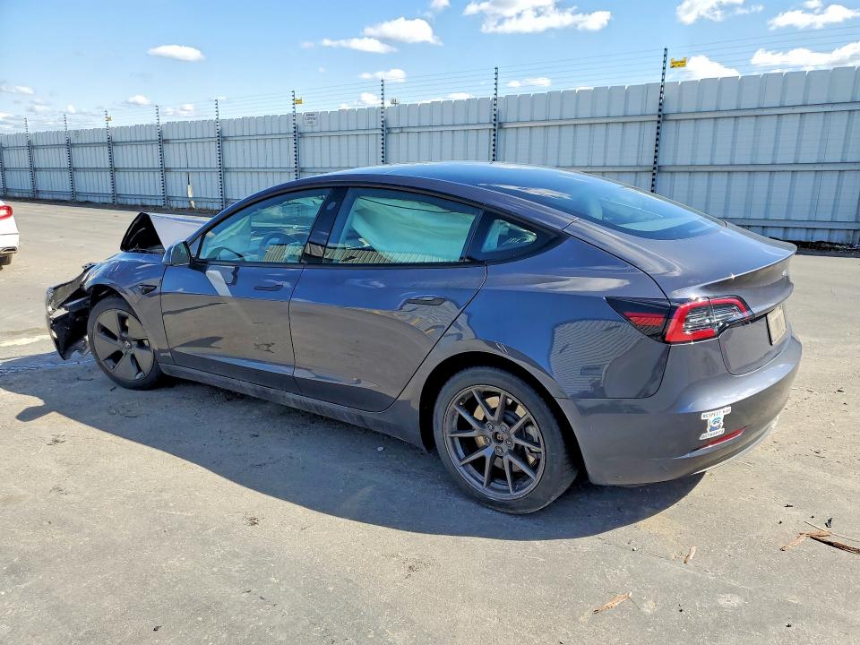 2023 Tesla Model 3 მანქანა იყიდება აუქციონზე, vin: 5YJ3E1EA4PF562937, აუქციონის ნომერი: 49686336