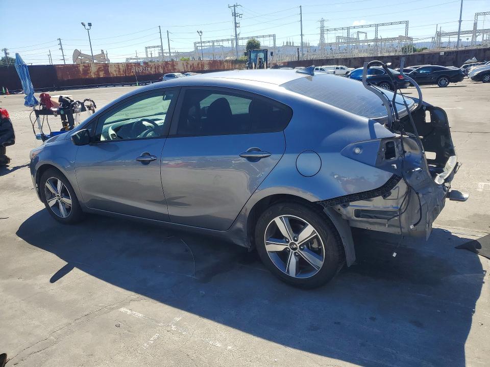 50987026 :رقم المزاد ، 3KPFL4A74JE281829 vin ، 2018 Kia Forte مزاد بيع