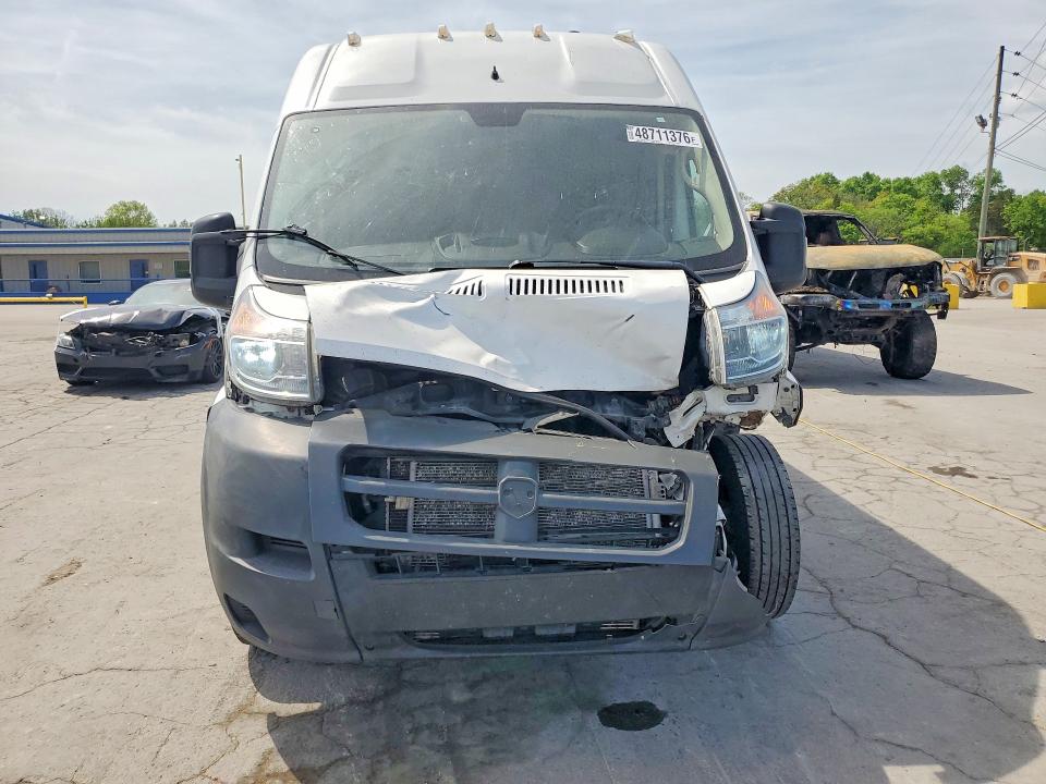 48711376 :رقم المزاد ، 3C6TRVCGXJE112975 vin ، 2018 Ram Promaster 2500 مزاد بيع