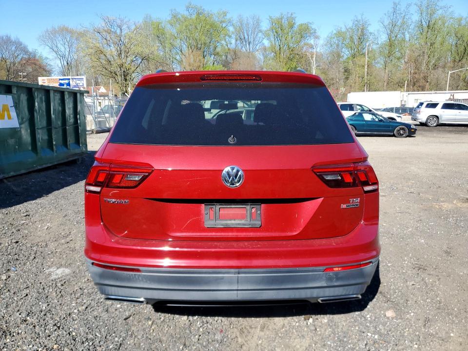 2018 Volkswagen Tiguan მანქანა იყიდება აუქციონზე, vin: 3VV0B7AX7JM040672, აუქციონის ნომერი: 48685346