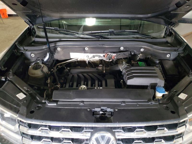 50676096 :رقم المزاد ، 1V2HR2CAXJC501985 vin ، 2018 Volkswagen Atlas مزاد بيع