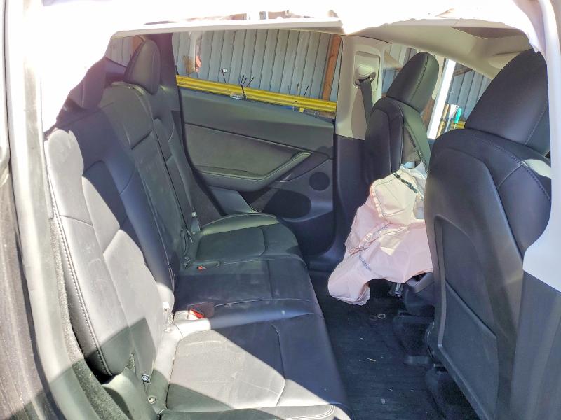 48689356 :رقم المزاد ، 7SAYGDED3RF202981 vin ، 2024 Tesla Model Y مزاد بيع