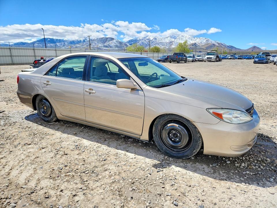 2002 Toyota Camry მანქანა იყიდება აუქციონზე, vin: 4T1BE32K32U514118, აუქციონის ნომერი: 48753586