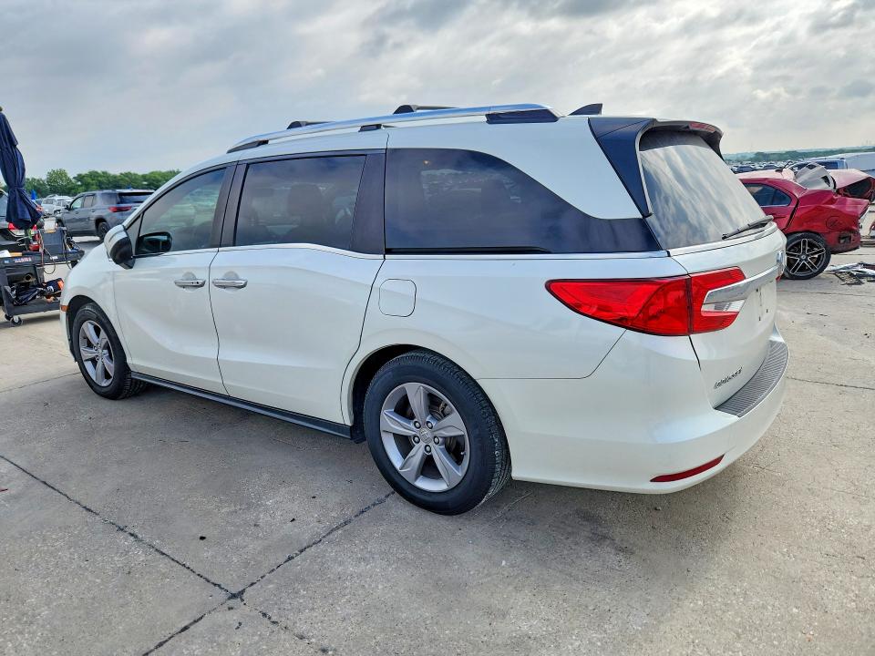 51193036 :رقم المزاد ، 5FNRL6H72JB092265 vin ، 2018 Honda Odyssey مزاد بيع