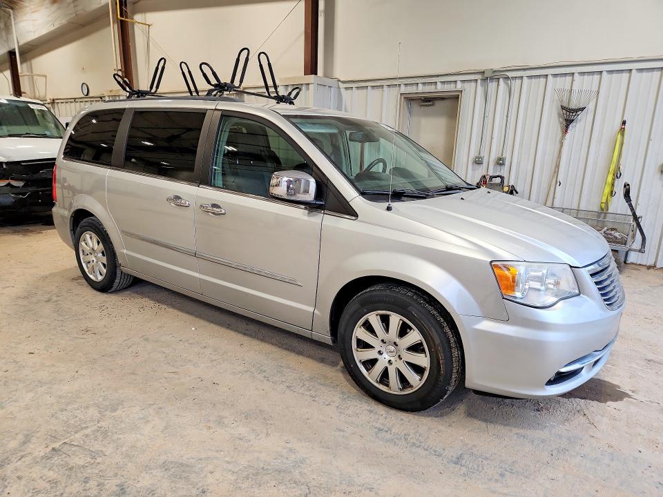 50497366 :رقم المزاد ، 2A4RR8DG1BR785568 vin ، 2011 Chrysler Town & Country مزاد بيع