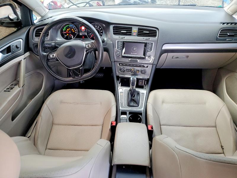 50001306 :رقم المزاد ، WVWPP7AUXFW911088 vin ، 2015 Volkswagen E-golf مزاد بيع