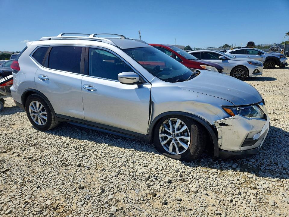 52066686 :رقم المزاد ، KNMAT2MT1LP522854 vin ، 2020 Nissan Rogue مزاد بيع