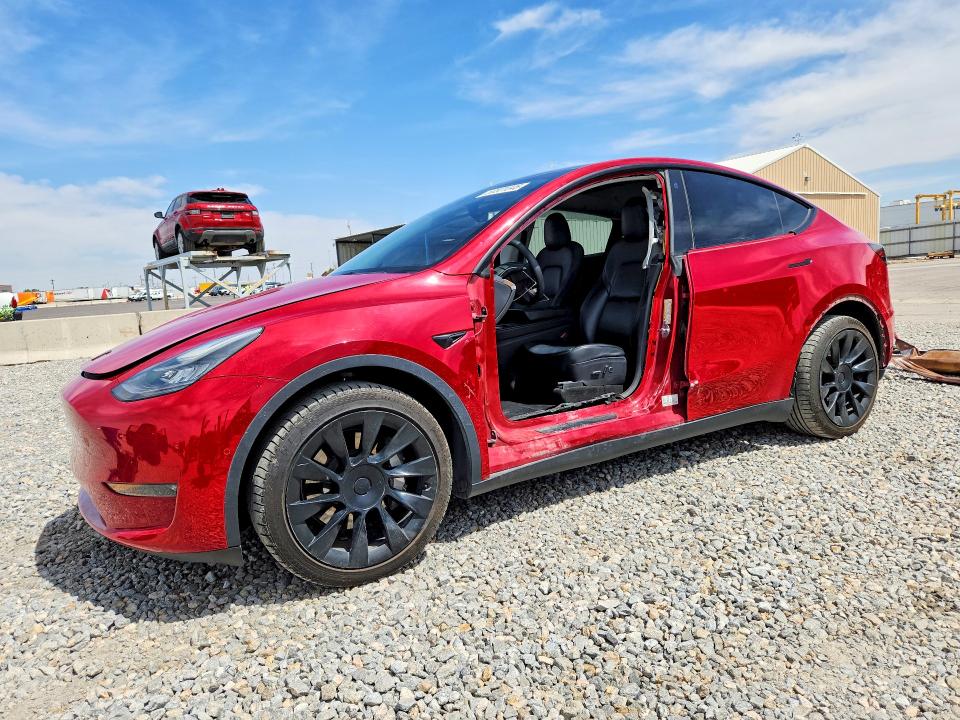 50501046 :رقم المزاد ، 7SAYGDEE4NF386380 vin ، 2022 Tesla Model Y مزاد بيع