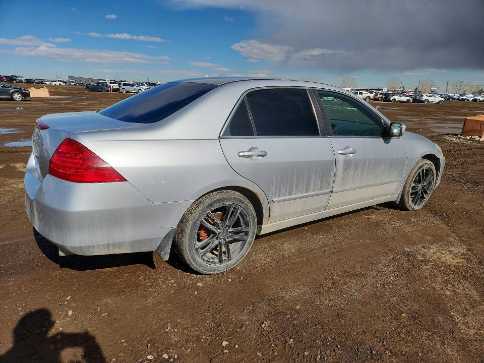2006 Honda Accord მანქანა იყიდება აუქციონზე, vin: 1HGCM66596A800310, აუქციონის ნომერი: 49113606