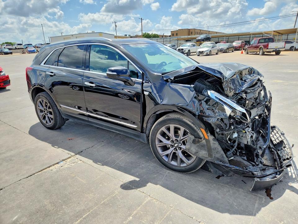 49647206 :رقم المزاد ، 1GYKNCRS7LZ140797 vin ، 2020 Cadillac Xt5 مزاد بيع