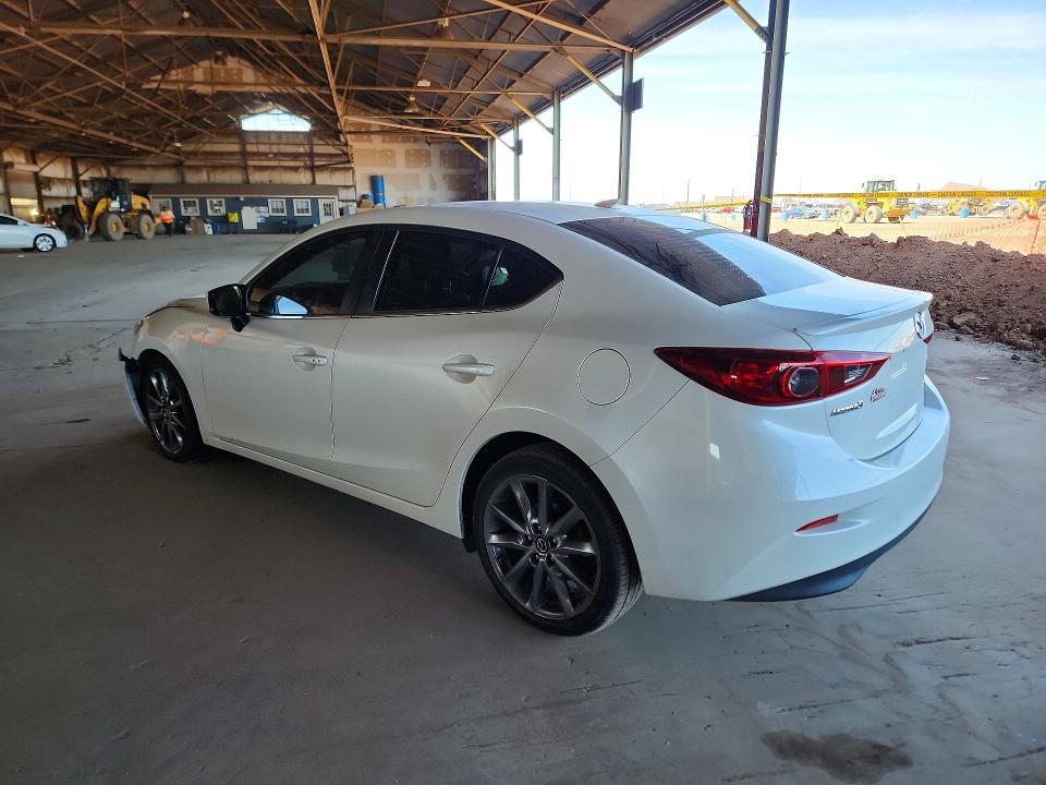 2018 Mazda 3 მანქანა იყიდება აუქციონზე, vin: 3MZBN1V35JM211922, აუქციონის ნომერი: 51123606