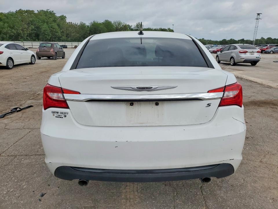 Auction sale of the 2013 Chrysler 200, vin: 1C3CCBCGXDN522866, lot number: 51179046
