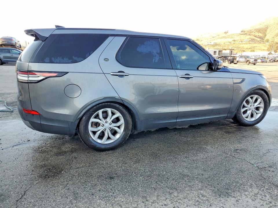 Продаж на аукціоні авто 2017 Land Rover Discovery, vin: SALRGBBVXHA047137, номер лоту: 47940806