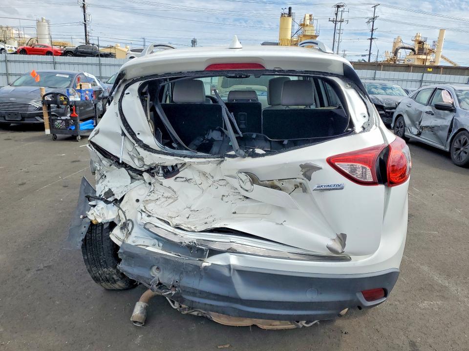 2015 Mazda Cx-5 მანქანა იყიდება აუქციონზე, vin: JM3KE2DY1F0471645, აუქციონის ნომერი: 49097546