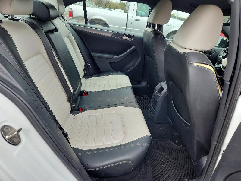 2016 Volkswagen Jetta მანქანა იყიდება აუქციონზე, vin: 3VWD17AJ4GM412747, აუქციონის ნომერი: 48640506