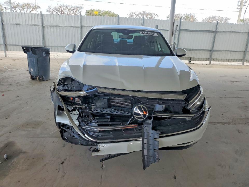 2023 Volkswagen Jetta მანქანა იყიდება აუქციონზე, vin: 3VWEM7BU0PM058732, აუქციონის ნომერი: 48486436