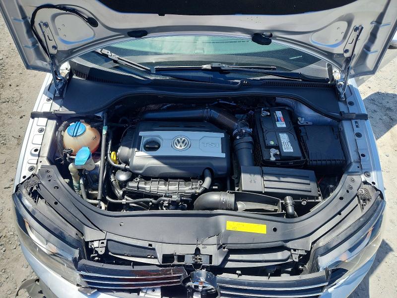 51420046 :رقم المزاد ، WVWBW8AH4FV001139 vin ، 2015 Volkswagen Eos مزاد بيع
