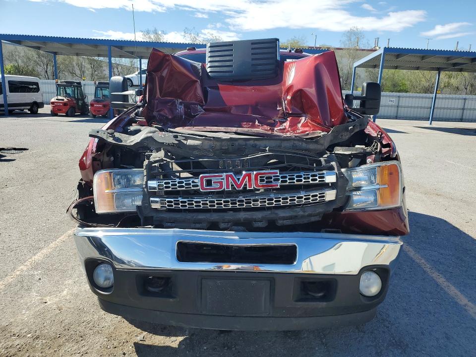 49666976 :رقم المزاد ، 1GT111EGXDF136183 vin ، 2013 Gmc Sierra مزاد بيع