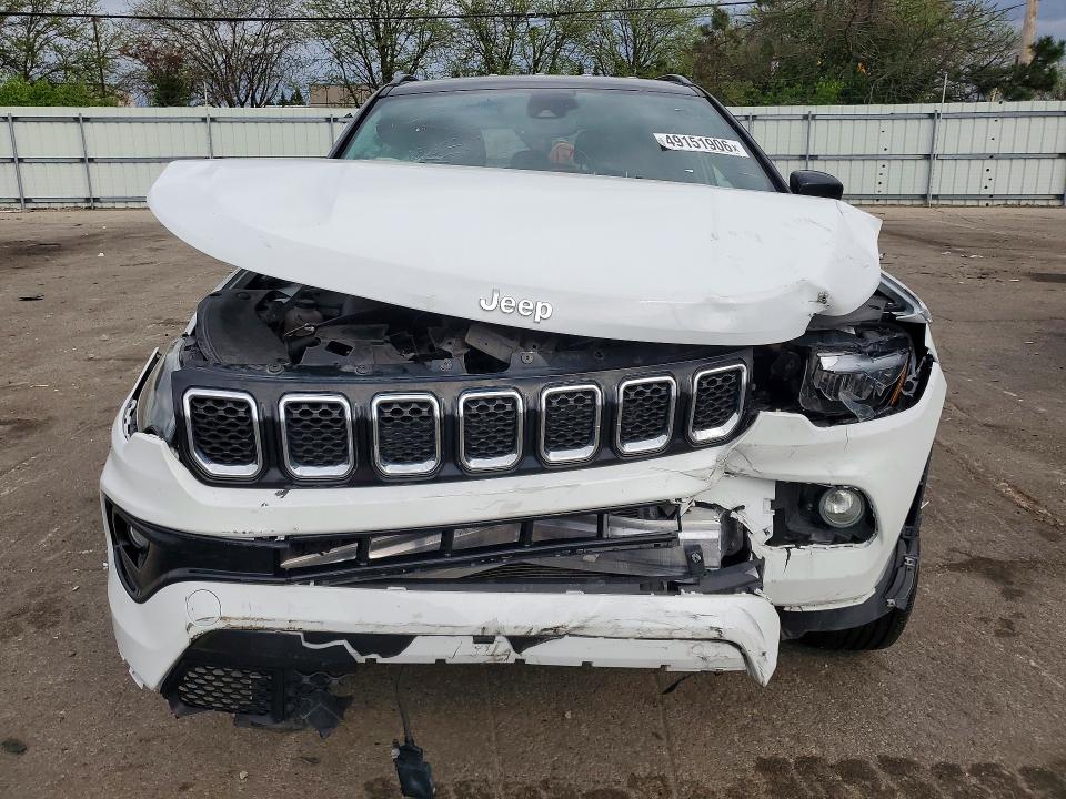 49151906 :رقم المزاد ، 3C4NJDCN6RT610888 vin ، 2024 Jeep Compass مزاد بيع